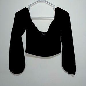 Black Off Shoulder Crop Top 🖤